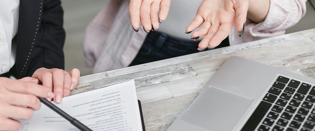 一般來說說商業(yè)保險(xiǎn)第一年沒有出險(xiǎn)，第二年購(gòu)買優(yōu)惠三成